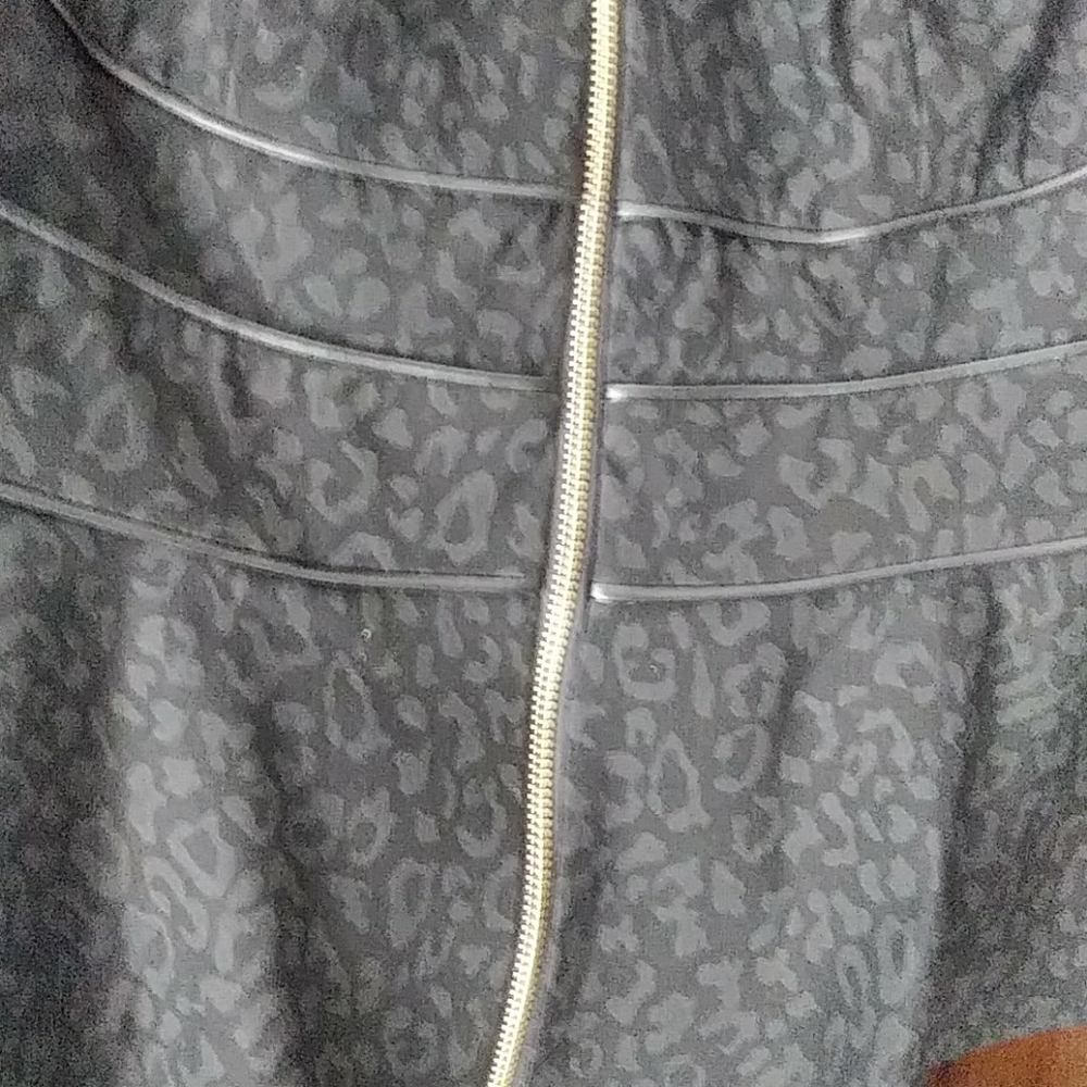Jacket - Picture 4 of 4